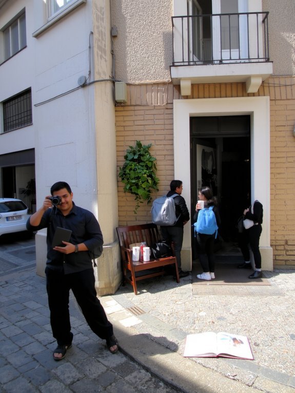 How to Make Money With Airbnb (Even Without Owning Property) curate memorable local experiences